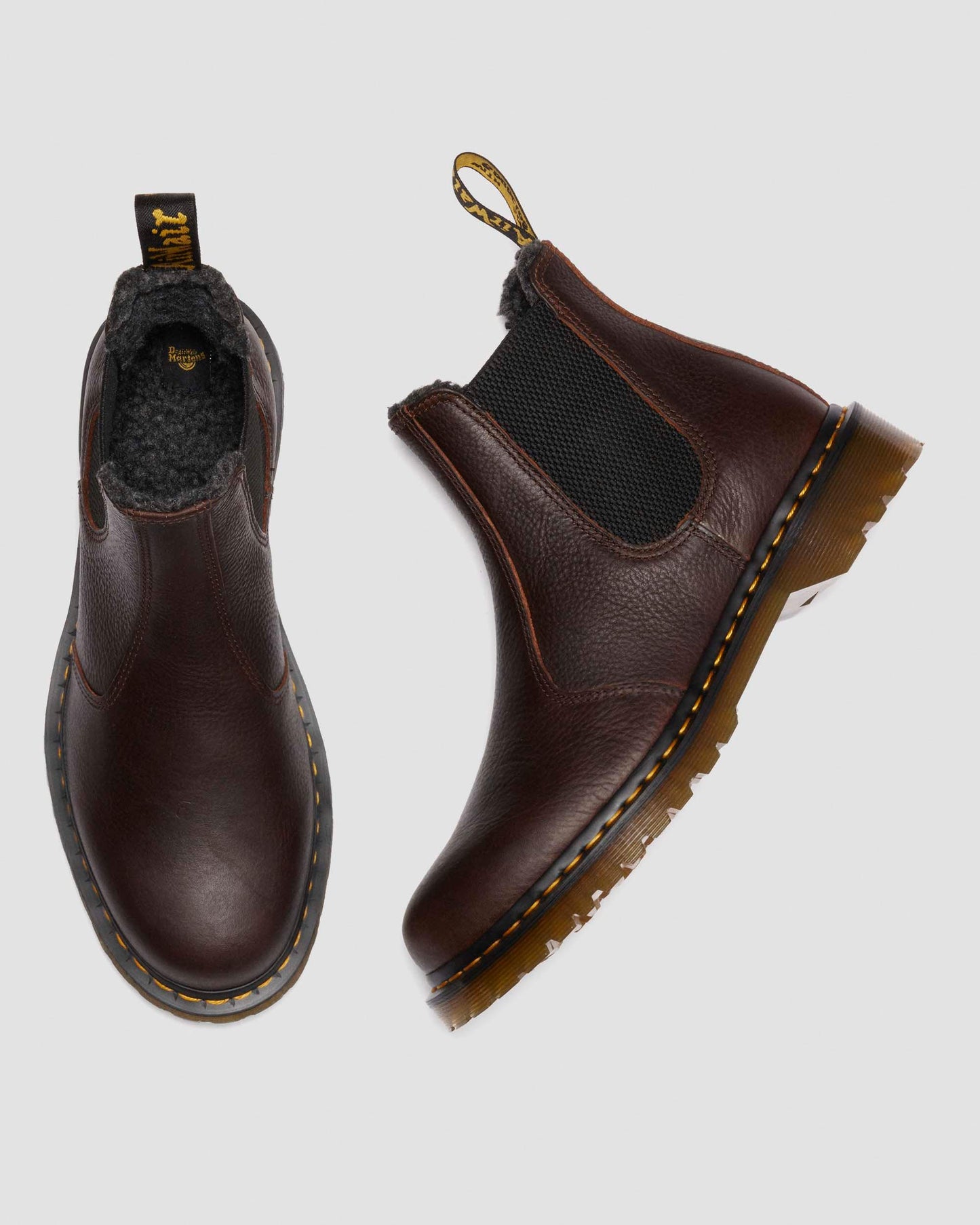 https://cdn.media.amplience.net/i/drmartens/31874200.89.jpg
