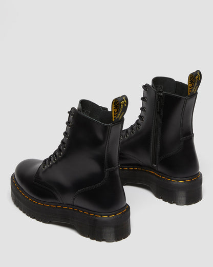 https://cdn.media.amplience.net/i/drmartens/15265001.86.jpg