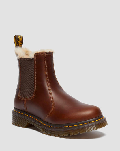 https://cdn.media.amplience.net/i/drmartens/23898243.80.jpg