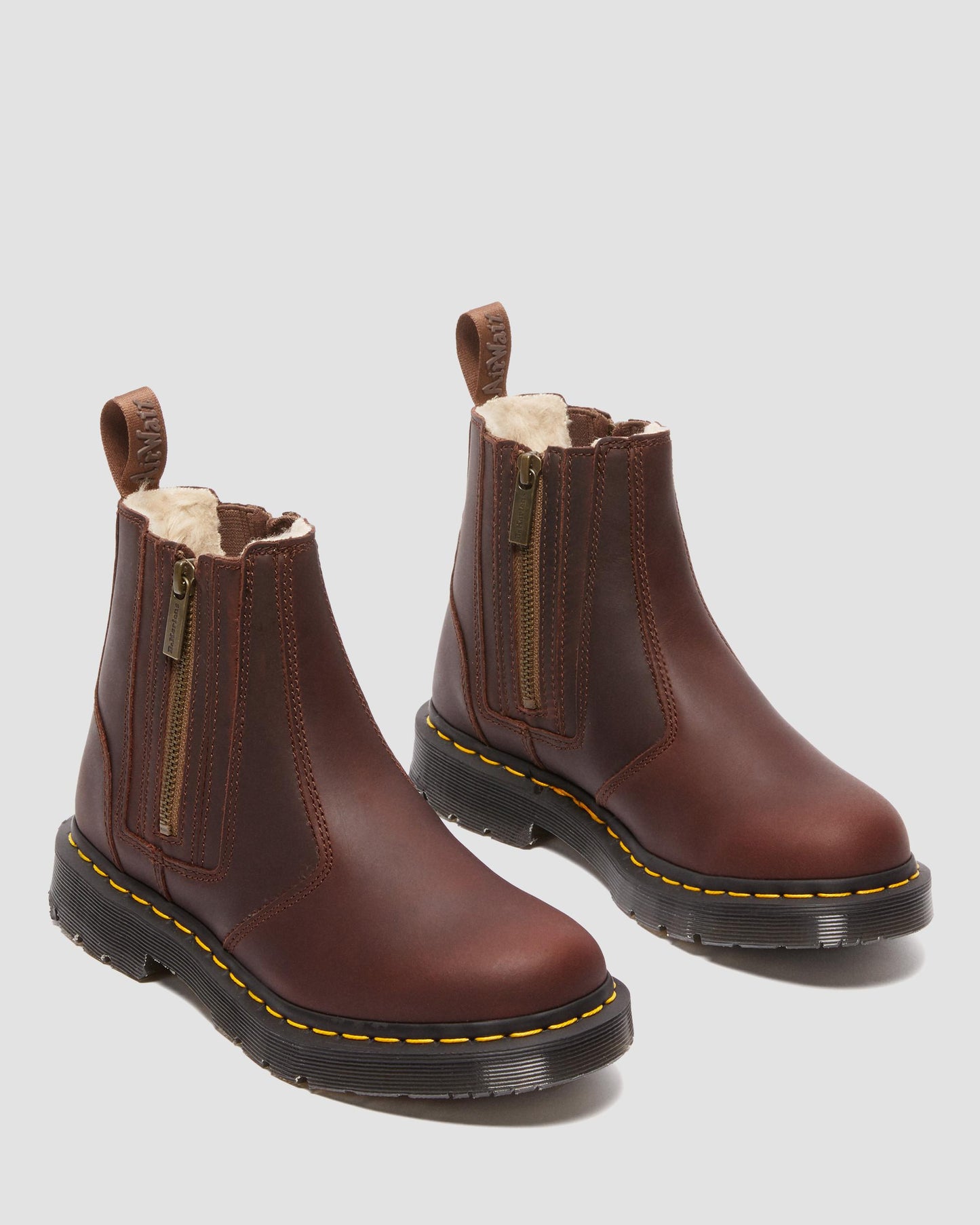 https://cdn.media.amplience.net/i/drmartens/24017201.84.jpg