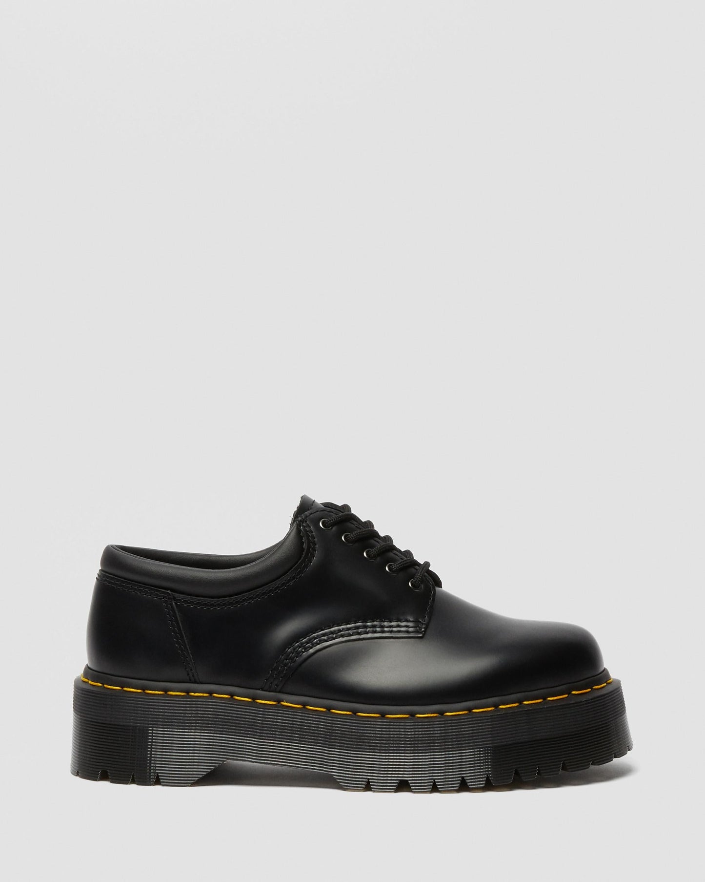 https://cdn.media.amplience.net/i/drmartens/24690001.87.jpg