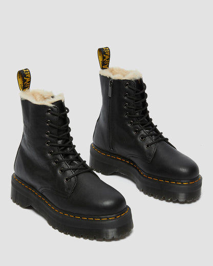https://cdn.media.amplience.net/i/drmartens/25637001.84.jpg
