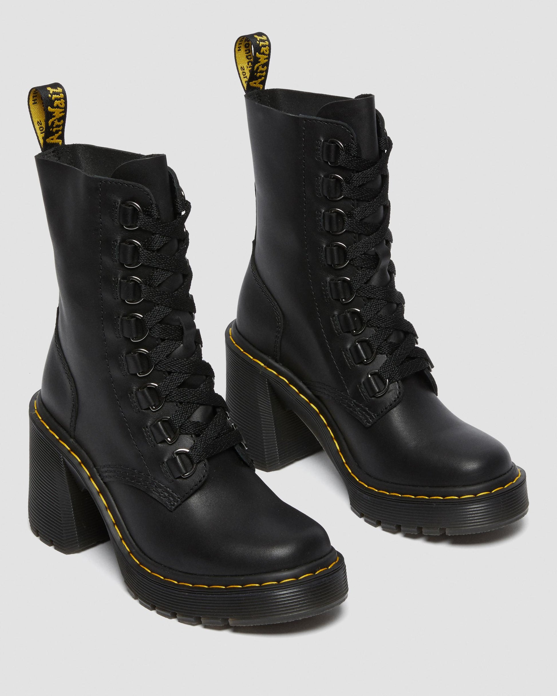 https://cdn.media.amplience.net/i/drmartens/26701001.84.jpg