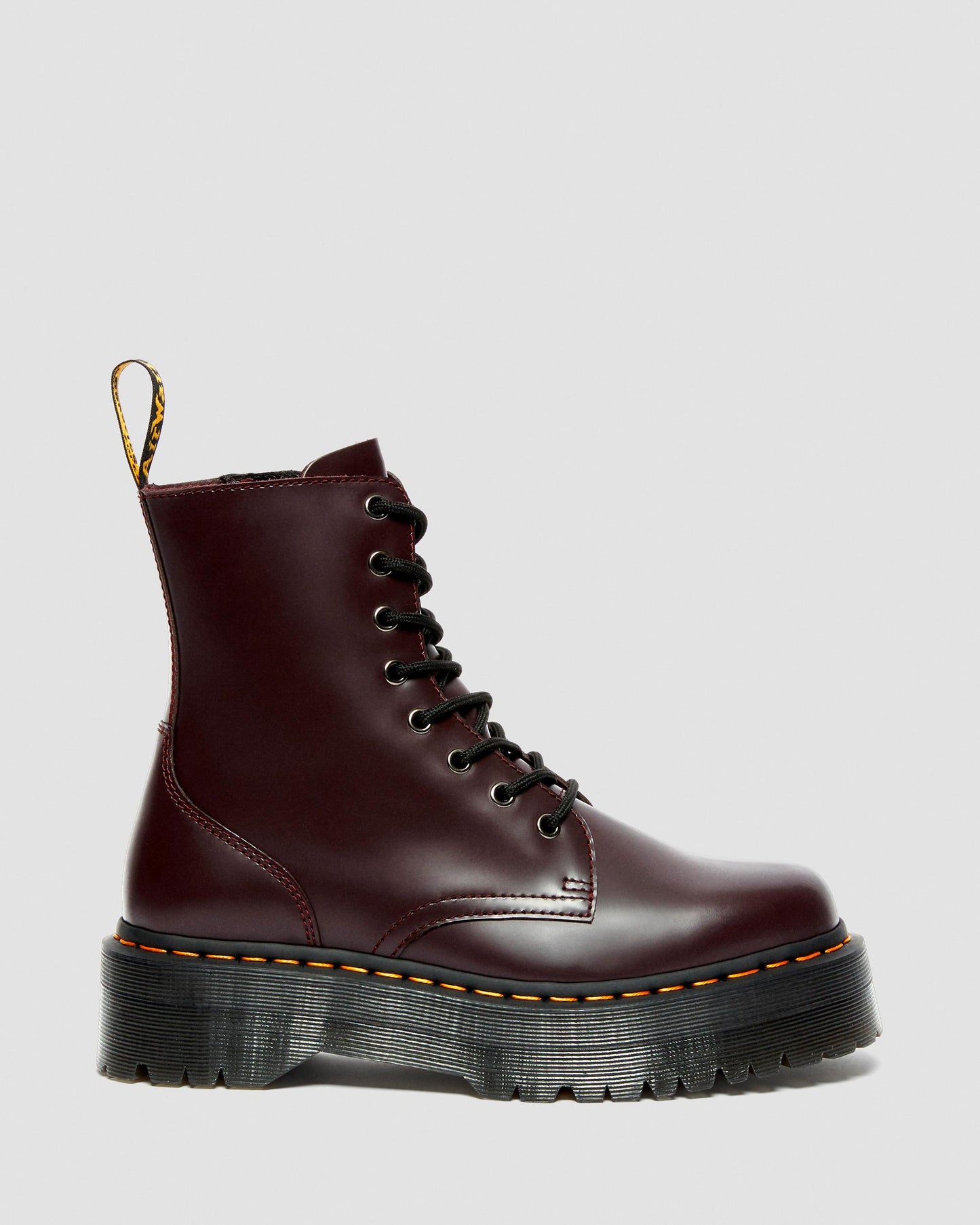 https://cdn.media.amplience.net/i/drmartens/27311626.85.jpg