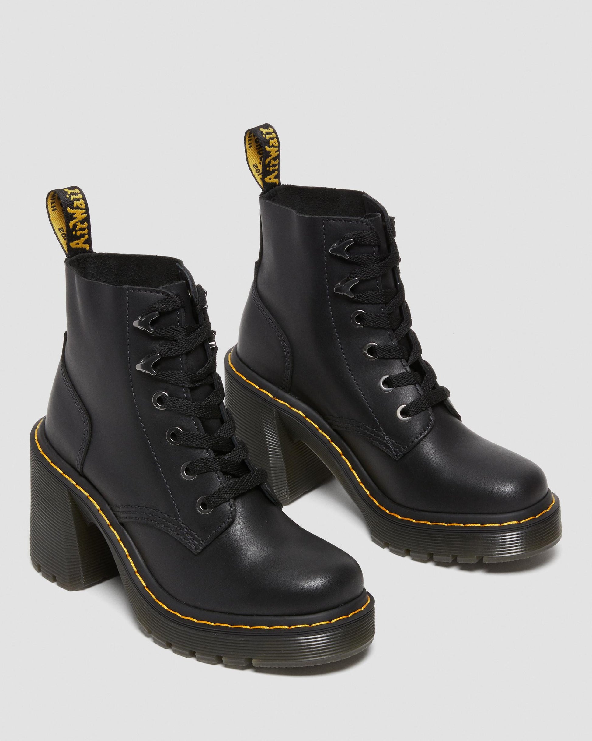 https://cdn.media.amplience.net/i/drmartens/27613001.84.jpg