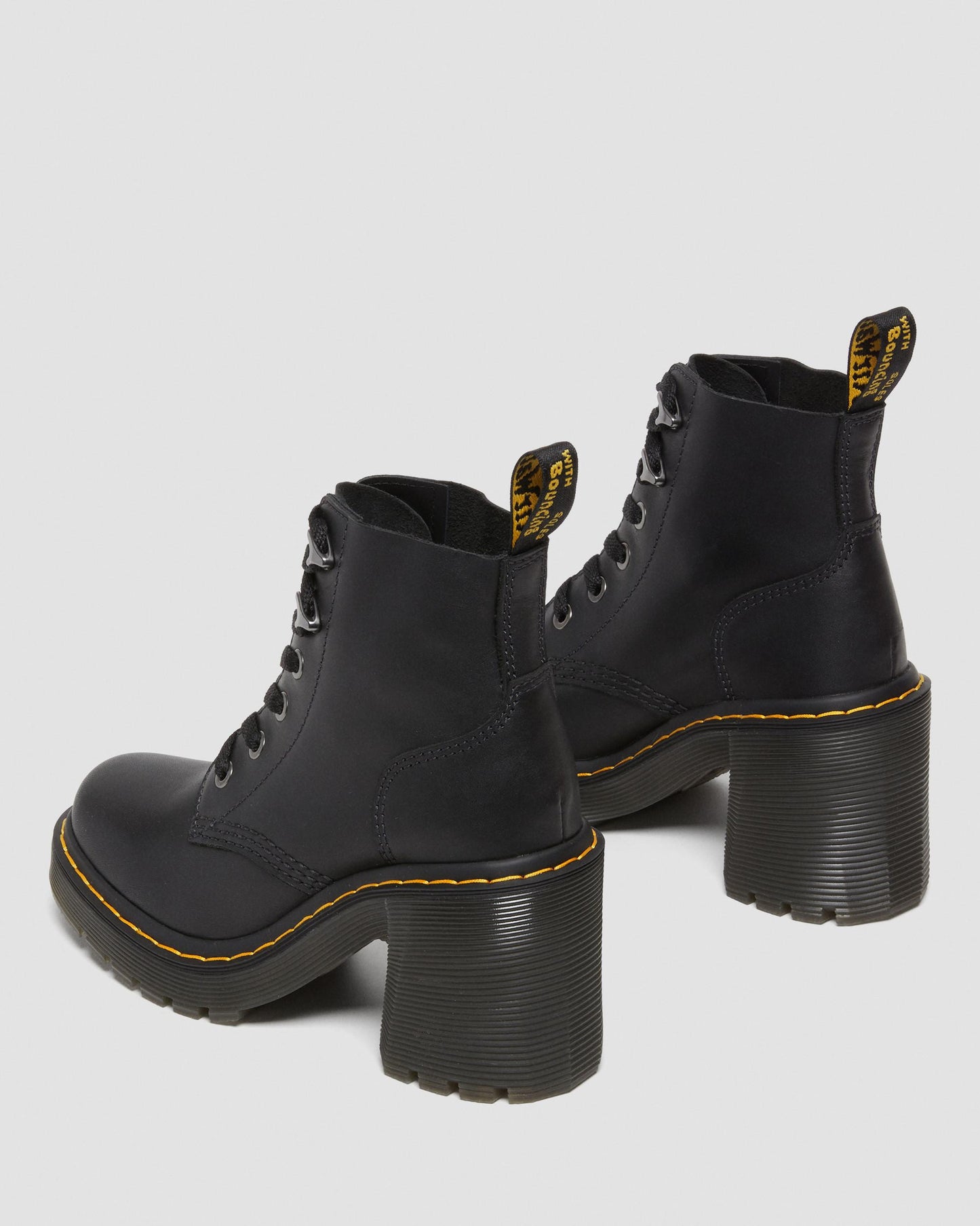 https://cdn.media.amplience.net/i/drmartens/27613001.86.jpg
