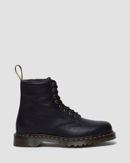 https://cdn.media.amplience.net/i/drmartens/31873001.86.jpg