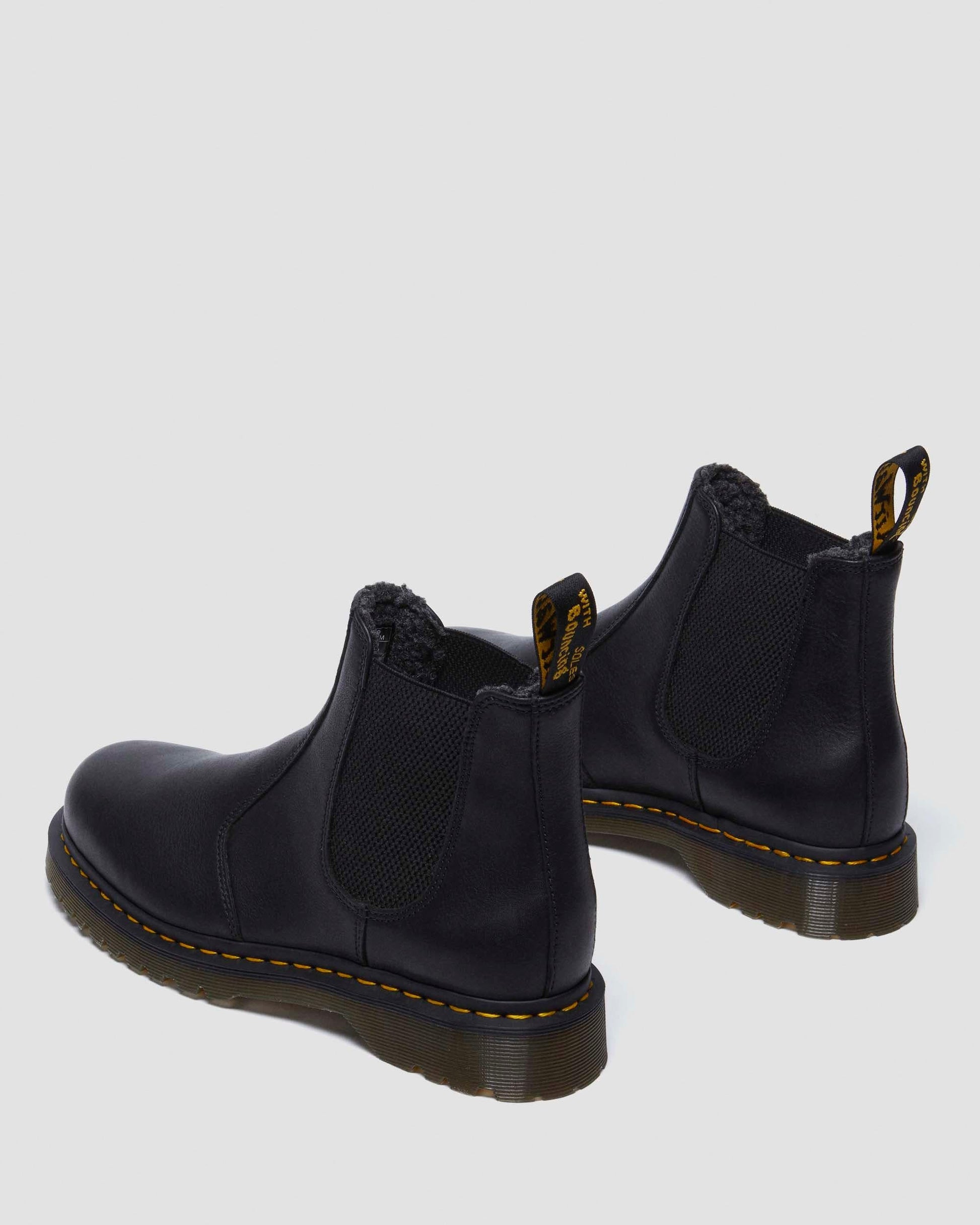 https://cdn.media.amplience.net/i/drmartens/31874001.84.jpg