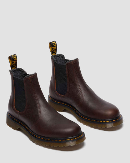 https://cdn.media.amplience.net/i/drmartens/31874200.84.jpg