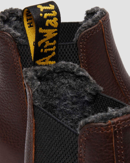 https://cdn.media.amplience.net/i/drmartens/31874200.87.jpg