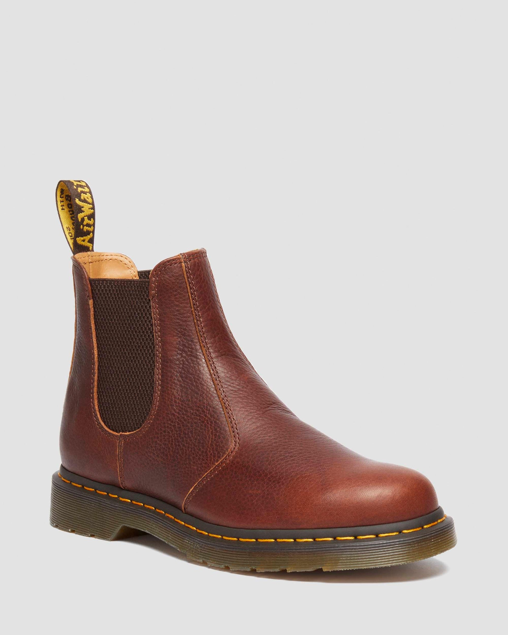 https://cdn.media.amplience.net/i/drmartens/31987253.80.jpg
